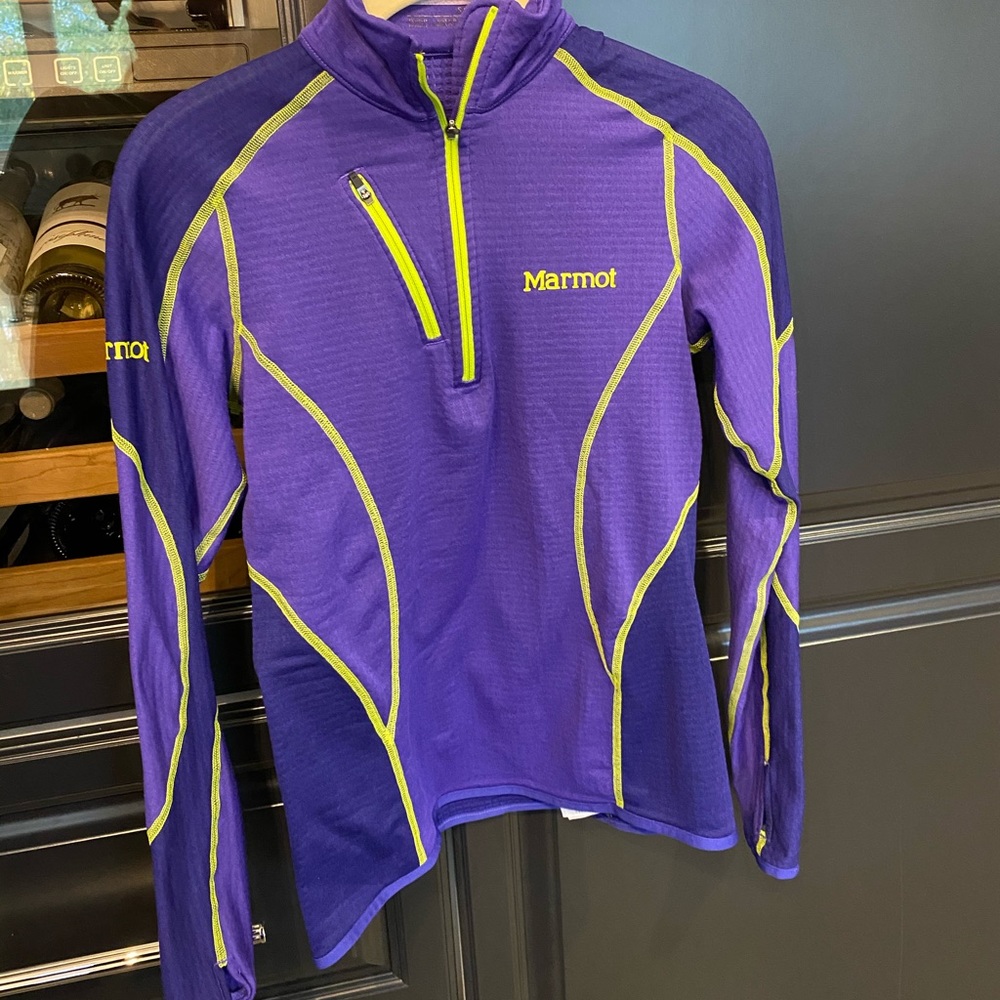Marmot women’s long sleeve shirt. Small/petite